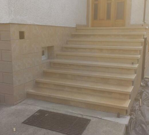 Vstupní schodiště RD Březůvky